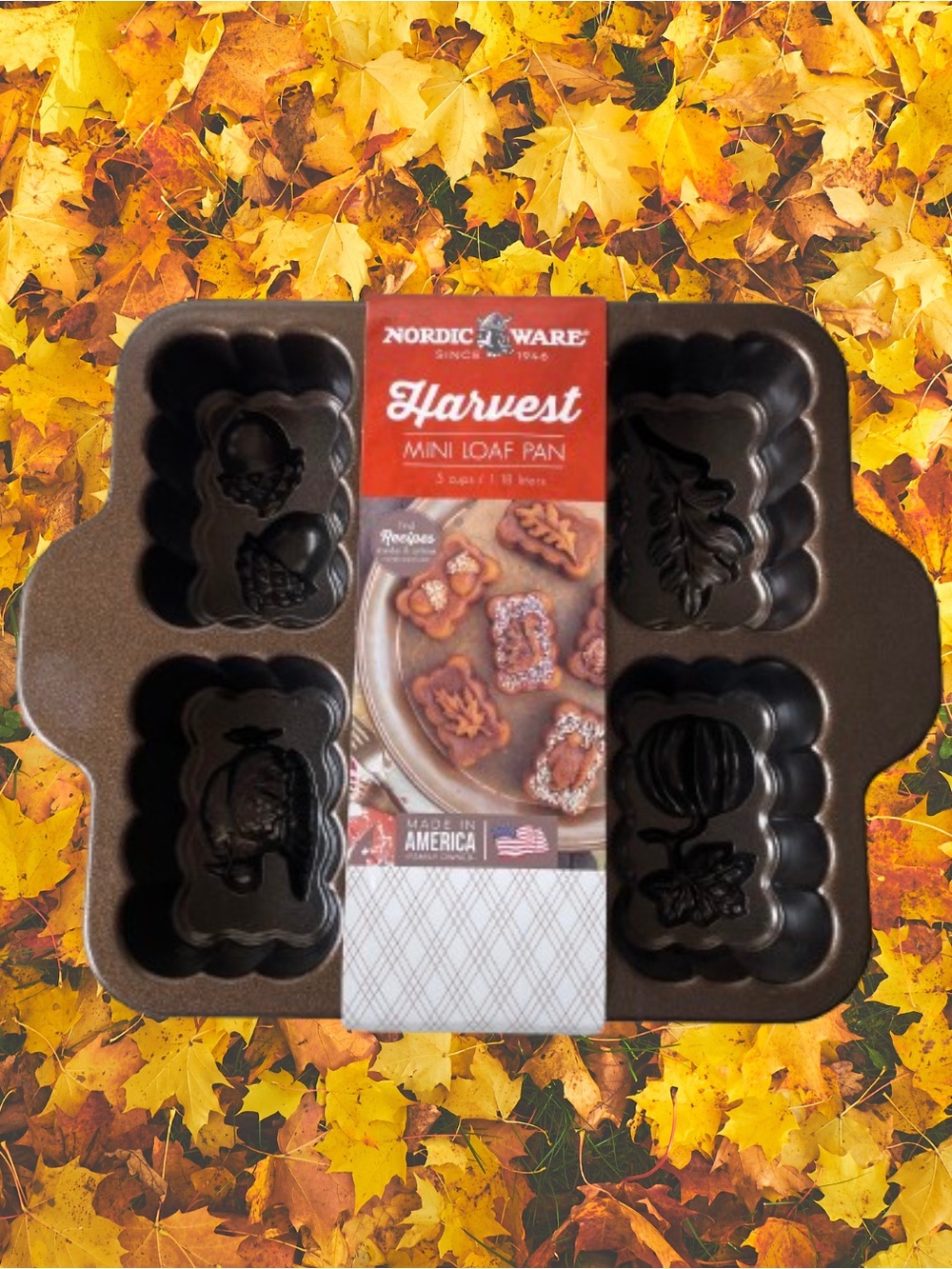 NWT Nordic Ware Harvest mini loaf pan